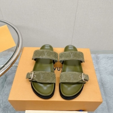 Louis Vuitton Slippers